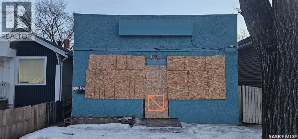 2923 Dewdney AVENUE, Regina, Saskatchewan S4T0Y1