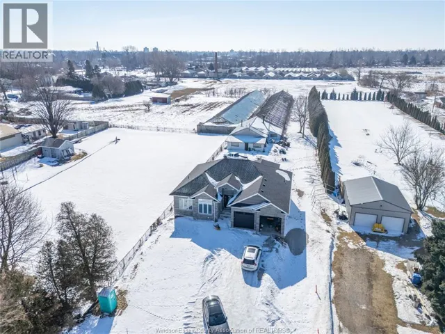 530 MERSEA 3 RD, Leamington, Ontario N8H3V5