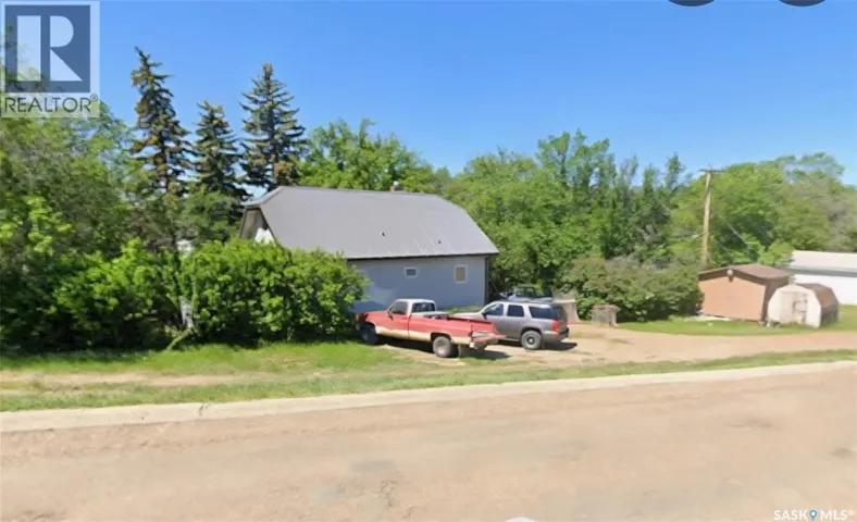 2014 1st STREET N, Rockglen, Saskatchewan S0H3R0