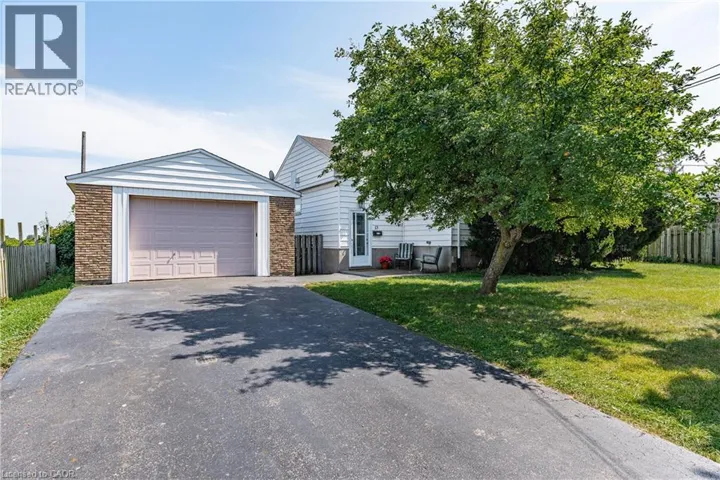 13 CRAIG Boulevard, Grimsby, Ontario L3M4C2