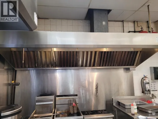 110 180 KEEFER STREET, Vancouver, British Columbia V6A4E9