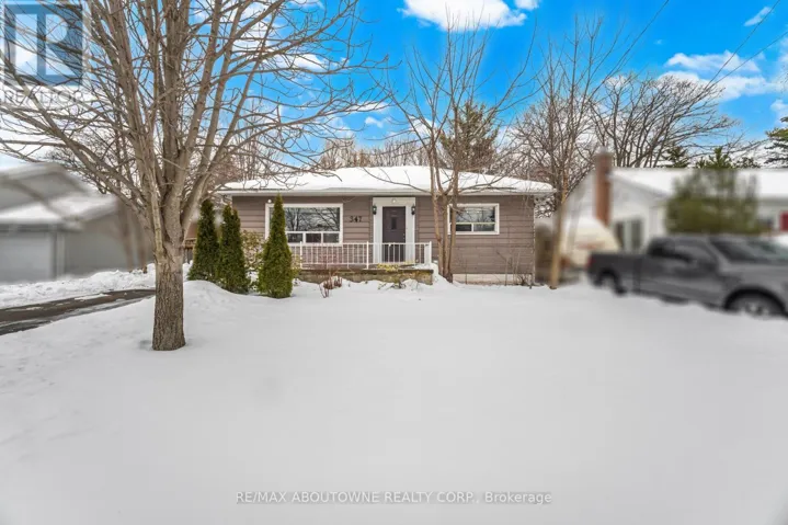 347 QUEEN MARY DRIVE, Oakville (CO Central), Ontario L6K3L7