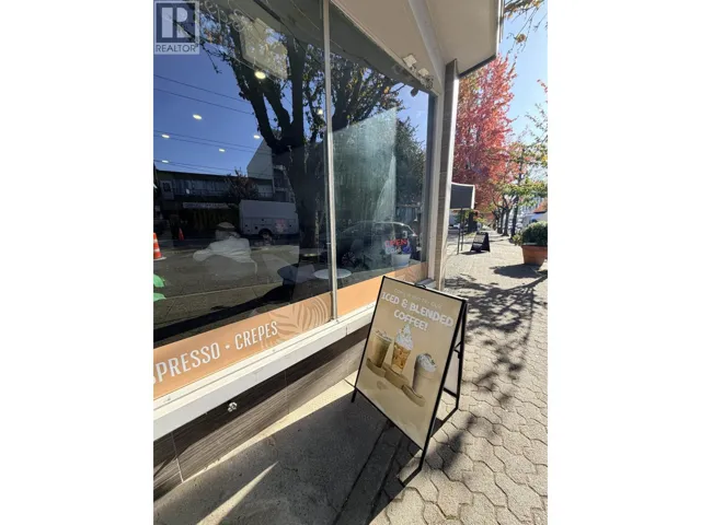 1118030 CONFIDENT, Vancouver, British Columbia V0V0V0