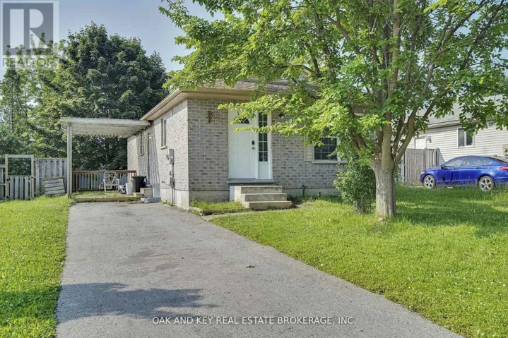 330 FLEMING DRIVE, London East (East D), Ontario N5V4Y6
