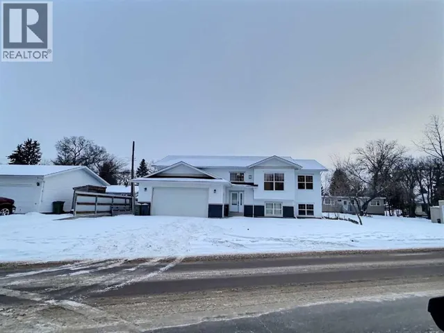 5209 57 Avenue, Ponoka, Alberta T4J1G6