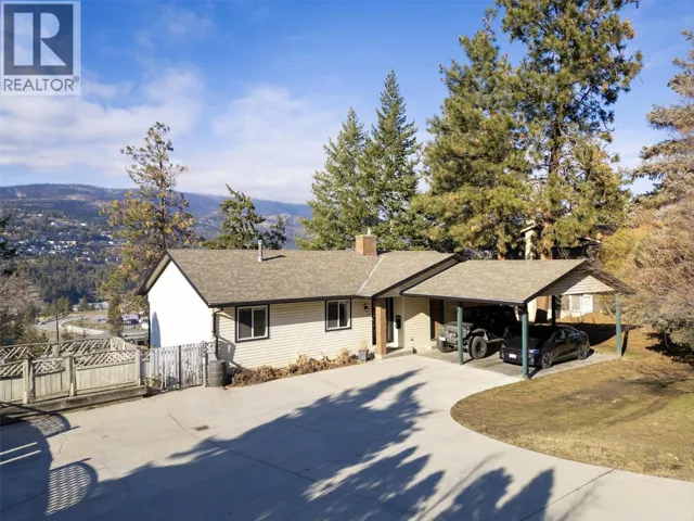 2094 Tomat Avenue, Kelowna, British Columbia V1Z3J2