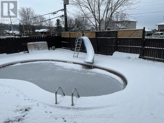 MAIN - 1024 BARTON STREET, Hamilton (Stoney Creek), Ontario L8E5H3
