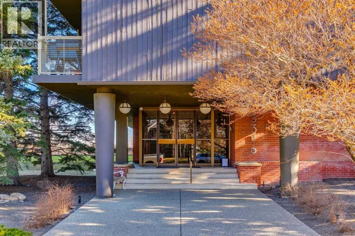 204, 3316 Rideau Place SW, Calgary, Alberta T2S1Z4