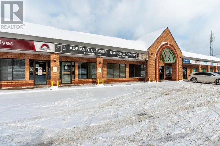 3 - 595 PEMBROKE STREET E, Pembroke, Ontario K8A3L7