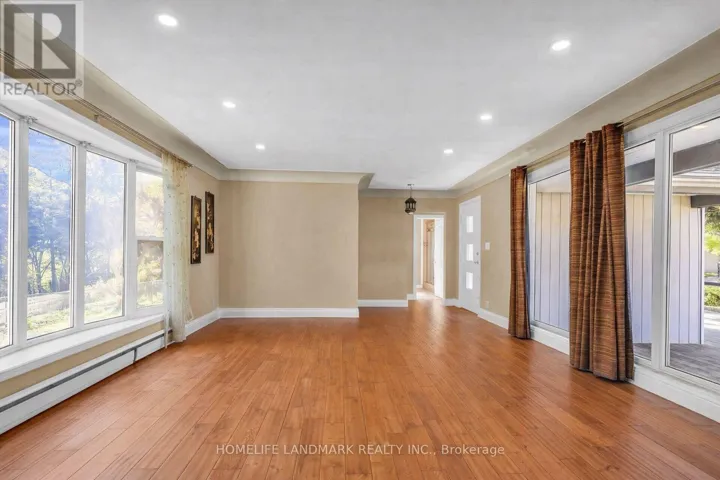 76 RIDGE DRIVE, Oakville (CP College Park), Ontario L6H1B6