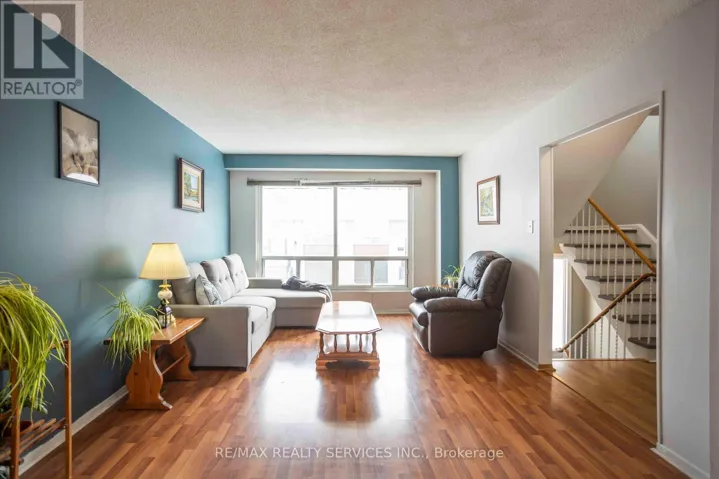 6H - 806 STAINTON DRIVE, Mississauga (Erindale), Ontario L5C2T2