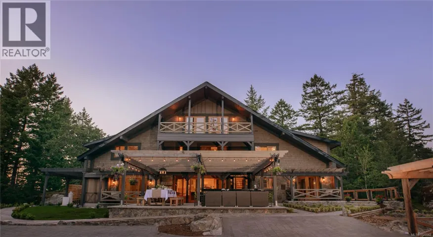 4573 Prospect Lake Rd, Saanich, British Columbia V9E1J3