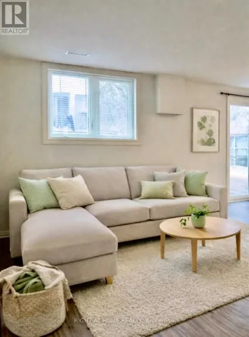 934 - 75 WELDRICK ROAD E, Richmond Hill (Observatory), Ontario L4C3T9