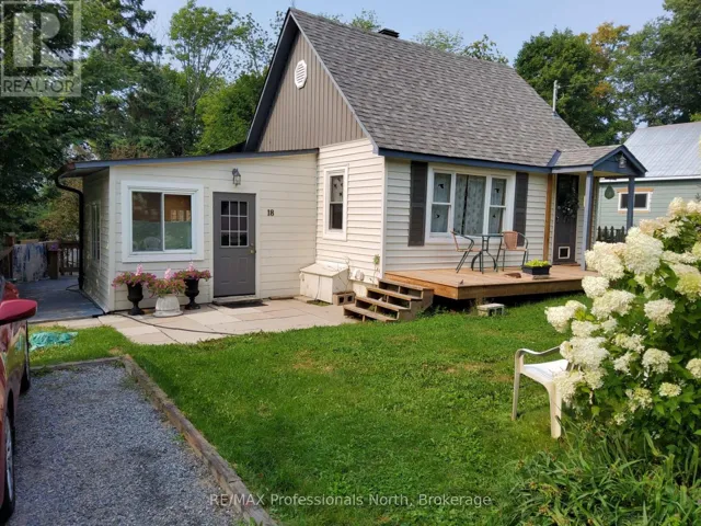 18 GEORGE STREET, Huntsville (Chaffey), Ontario P1H1T9
