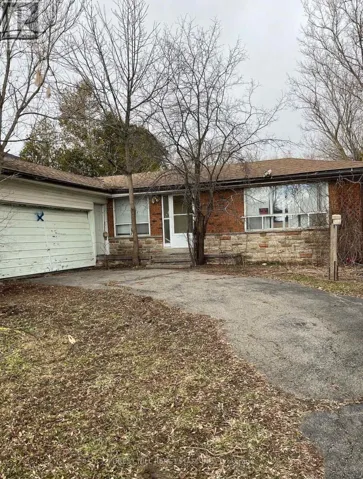 176 MAY AVENUE, Richmond Hill (North Richvale), Ontario L4C3S6