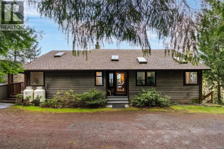 1691 Strathcona Heights Rd, Shawnigan Lake, British Columbia V8H2A9