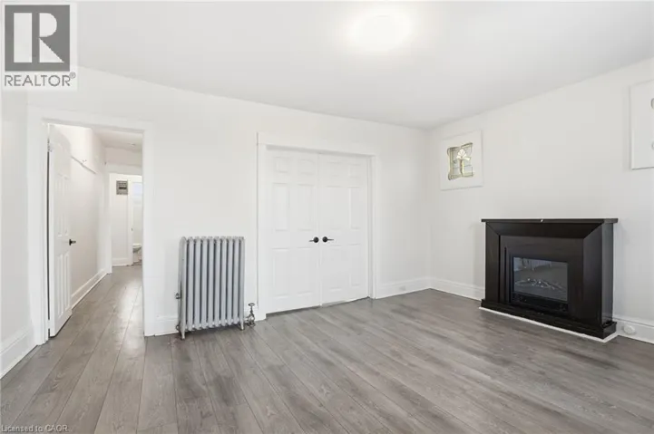 1 FAIRHOLT Road N Unit# 12, Hamilton, Ontario L8M2S9