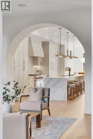 1904 48 Avenue SW, Calgary, Alberta T2T2T3