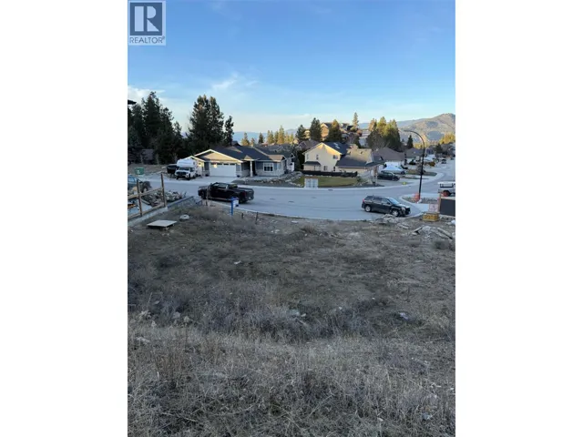 3232 EVERGREEN Drive, Penticton, British Columbia V2A9A9
