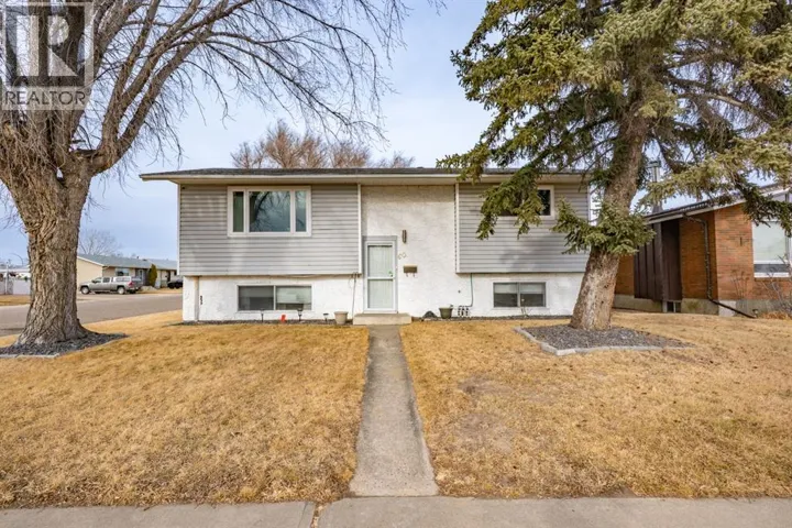 60 Gray Crescent NW, Medicine Hat, Alberta T1A7E1