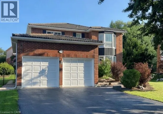 456 OAKFIELD Court, Waterloo, Ontario N2T1X5
