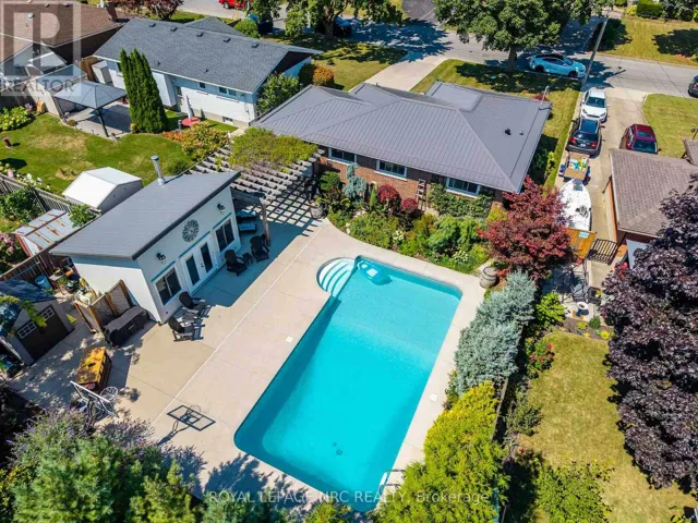 6 CROYDON DRIVE, St. Catharines (Lakeshore), Ontario L2M1J2