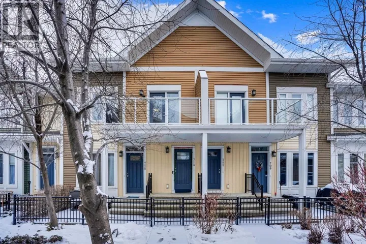 713 Auburn Bay Square SE, Calgary, Alberta T3M0Y7