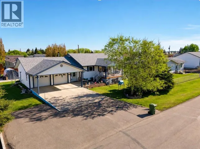 10218 102 Avenue, La Crete, Alberta T0H2H0