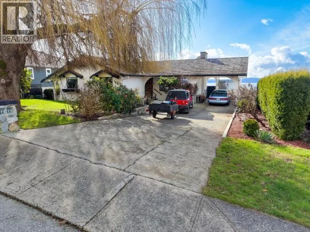 4029 LYTTON AVE, Powell River, British Columbia V8A5C6