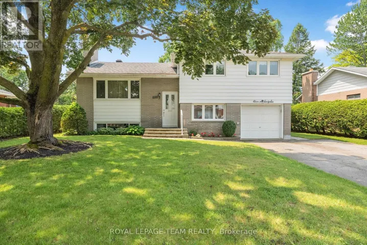 1166 CASTLE HILL CRESCENT, Ottawa, Ontario K2C2A8