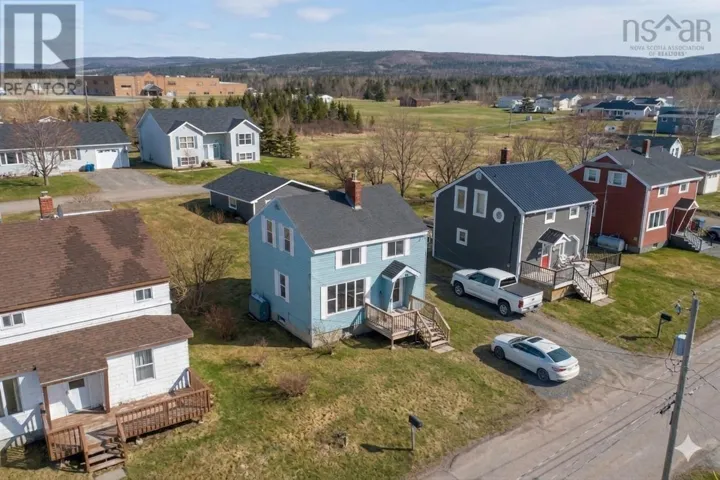 31 Hillcrest Street, Inverness, Nova Scotia B0E1N0