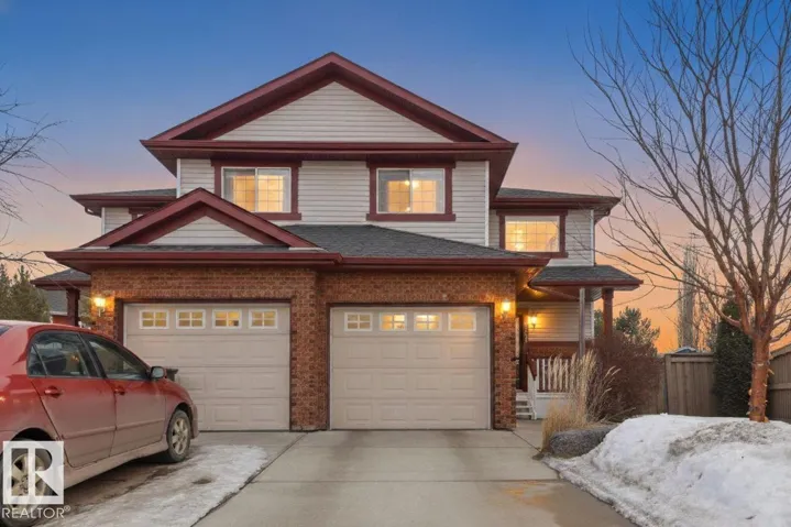 9037 Scott CR NW, Edmonton, Alberta T6R0E8