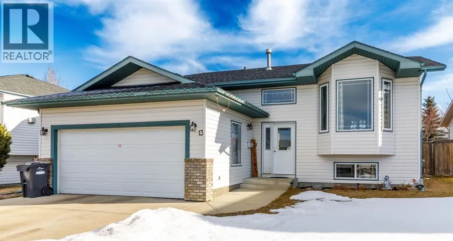 13 Fawn Close, Sylvan Lake, Alberta T4S1X4