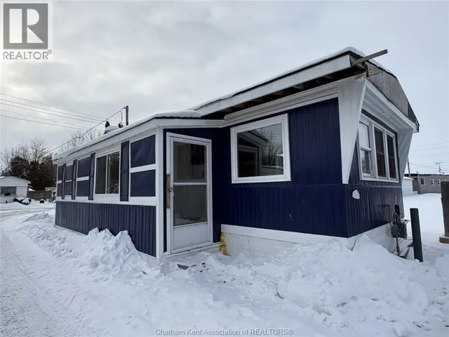 9480 LONGWOODS ROAD Unit# 48, Chatham-Kent, Ontario N7M5J7