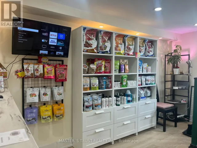 6385 MAIN STREET, Whitchurch-Stouffville (Stouffville), Ontario L4A1G4