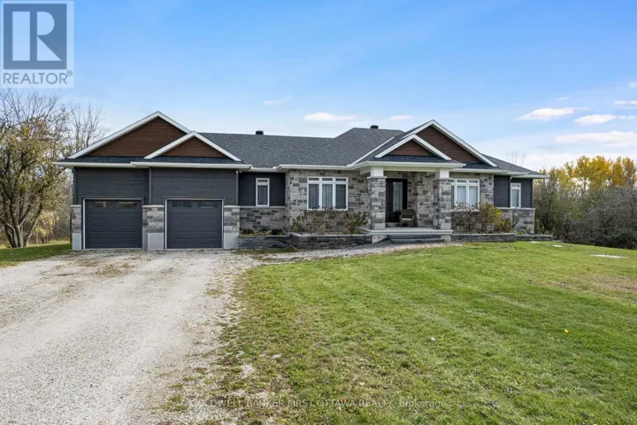 121 ERNEST WAY, Tay Valley, Ontario K7H0B3