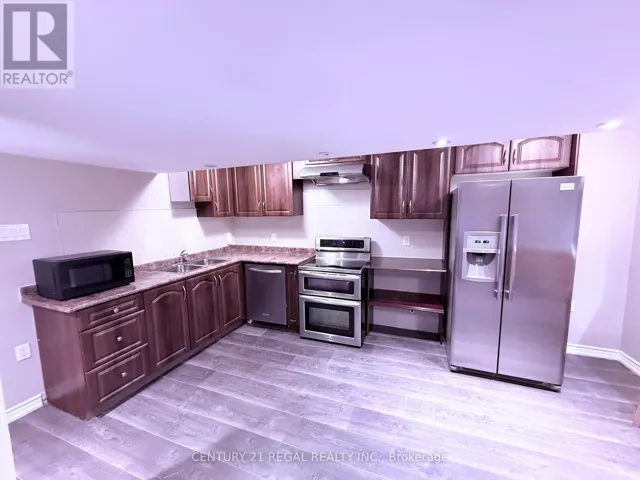 39 LAURENTIDE CRESCENT, Brampton (Vales of Castlemore North), Ontario L6P1Y3