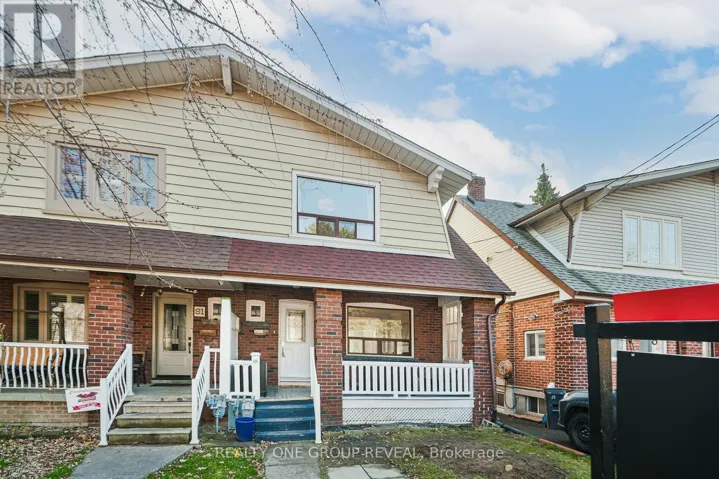 UPPER - 89 STRATHMORE BOULEVARD, Toronto (Danforth), Ontario M4J1P3