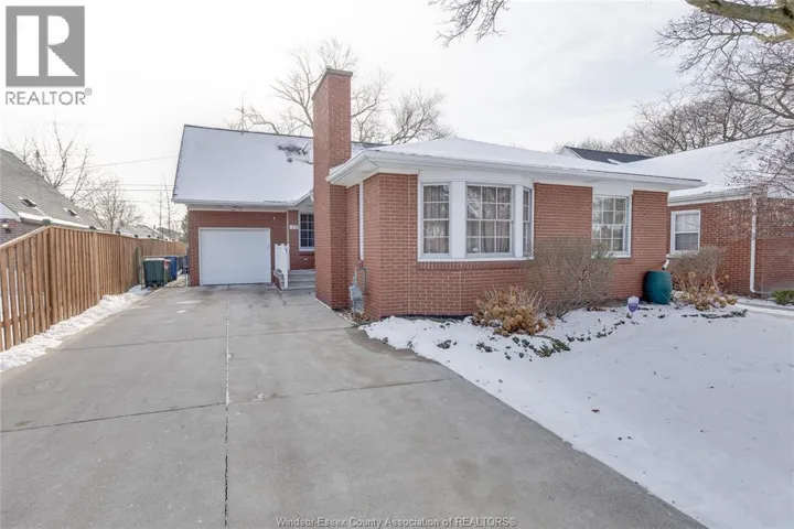 1835 YPRES BOULEVARD, Windsor, Ontario N8W1S5