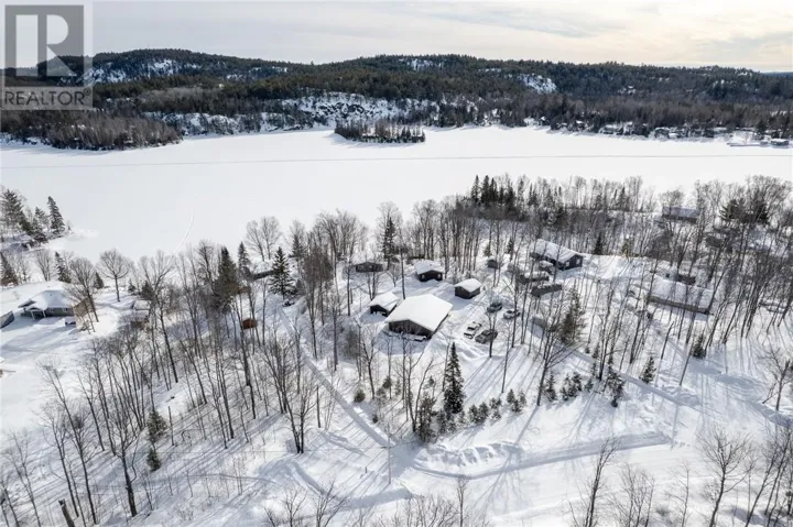 700 Bayline Drive, Mckerrow, Ontario P0P1M0