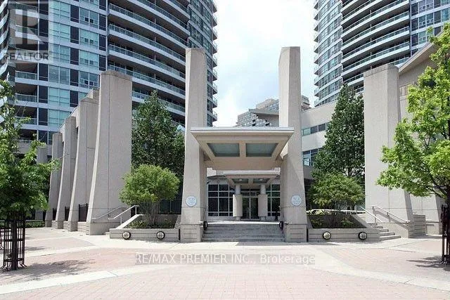 612 - 33 ELM DRIVE W, Mississauga (City Centre), Ontario L5B4M1