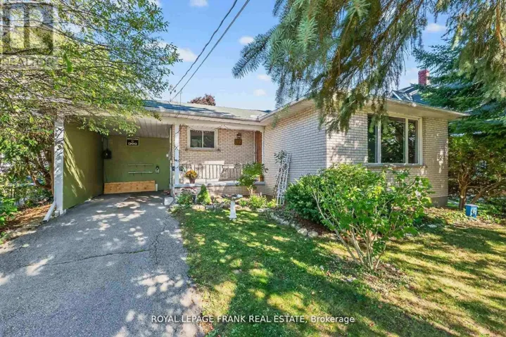 32 MELBOURNE STREET E, Kawartha Lakes (Lindsay), Ontario K9V1X7