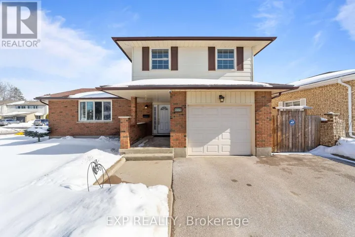 111 ROUNDHILL COURT, London South (South T), Ontario N5Z4N3