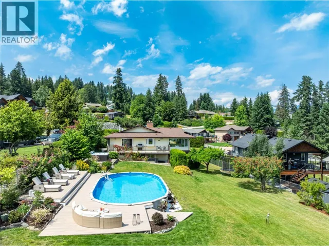 2484 Sunrise Boulevard, Blind Bay, British Columbia V0E2W2