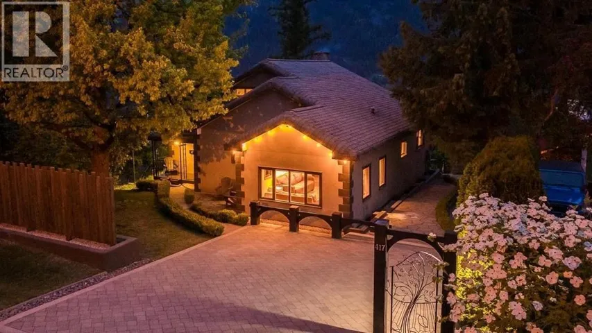417 Hamilton Avenue, Nelson, British Columbia V1L3G1