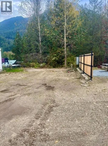 4955 CAMP CREEK Road Unit# 5, Revelstoke, British Columbia V0E2S0