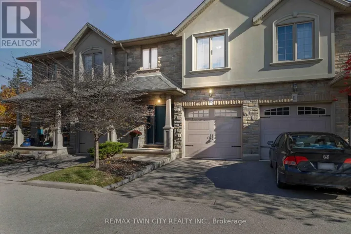 D2 - 12 BRANTWOOD PARK ROAD, Brantford, Ontario N3P1G2