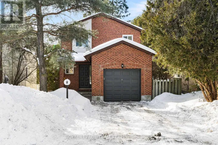 8 HOMESTEAD STREET, Ottawa, Ontario K2E7N8