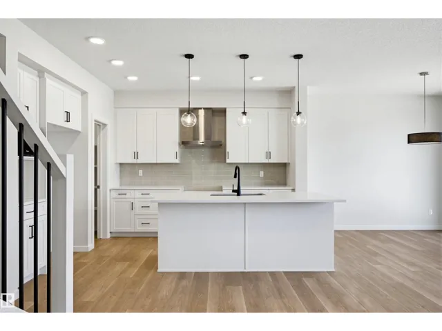 147 ROYAL ST, St. Albert, Alberta T8N8C9