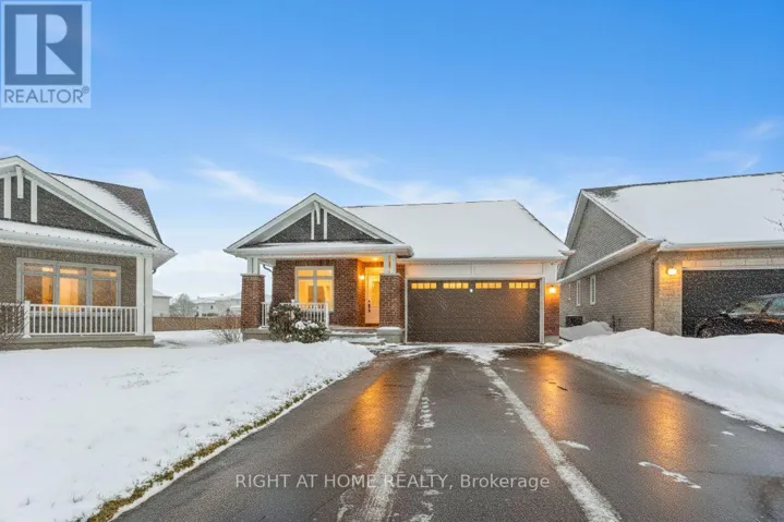 248 MAYGRASS WAY, Ottawa, Ontario K2S2K9